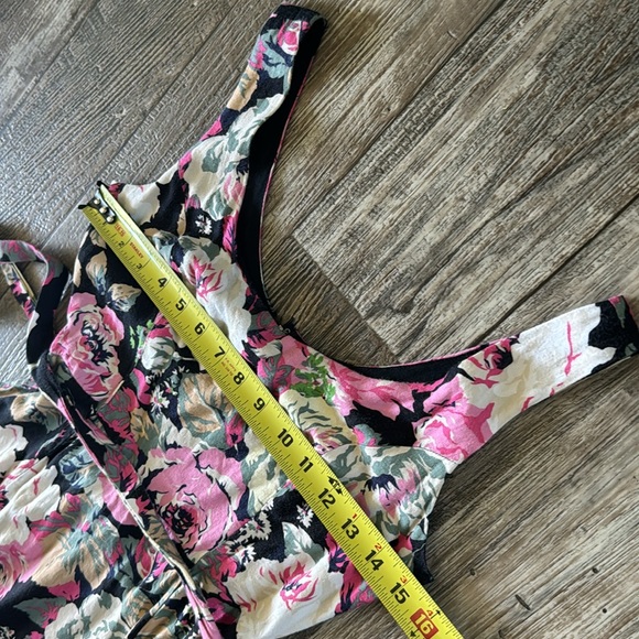🌟FOREVER 21 WOMEN🌟 BEAUTIFUL 🌟FLORAL DRESS, SIZE SMALL - Picture 9 of 13